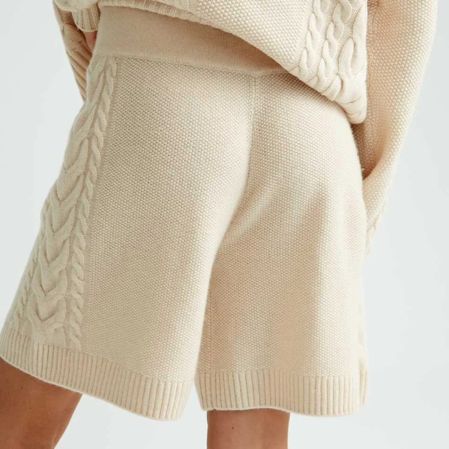 flettestrikket_shorts_i_u_4-2.webp Discount Flettestrikket Shorts I Ull Dame Loungewear