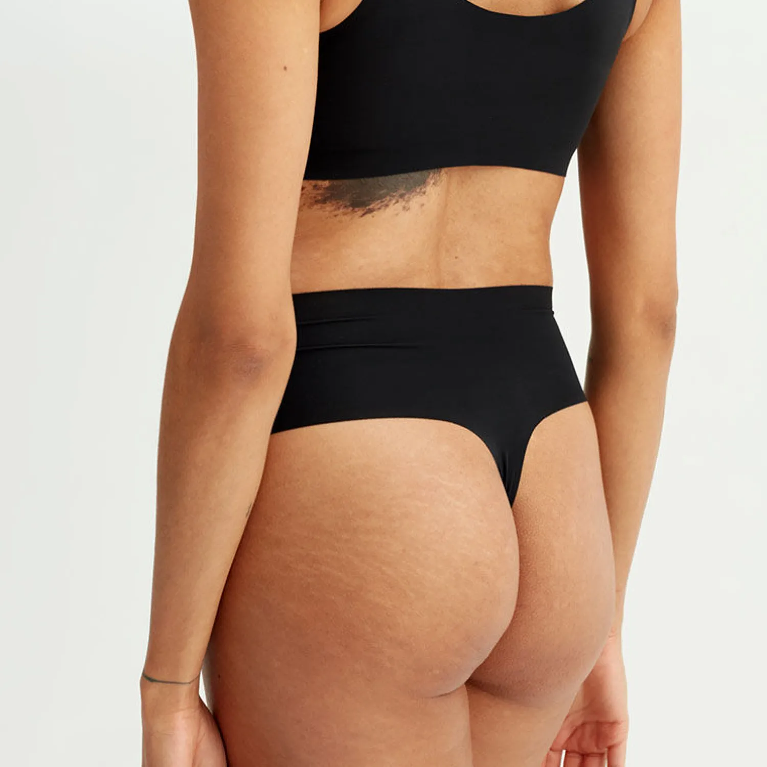 high_waist_invisible_stri_1-1.webp New High Waist Invisible Stringtruse Dame Truser