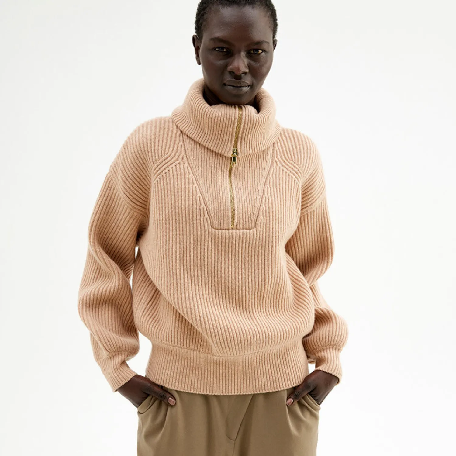 turtleneck_zip_janka_poll_6-3.webp Cheap Turtleneck Zip Janka Polliani X Dame Overdeler